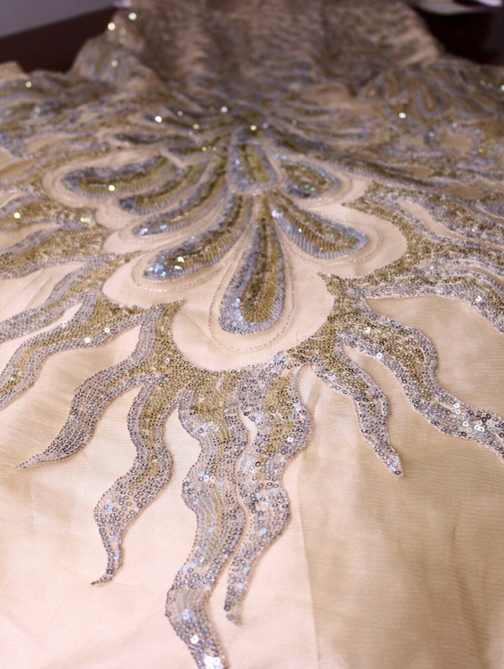 NWT Tony Bowls Gold Sequin Formal Gown Sz 10 Prom Wedding Pageant - Picture 14 of 16